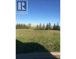 8 Regency, Trochu, Alberta