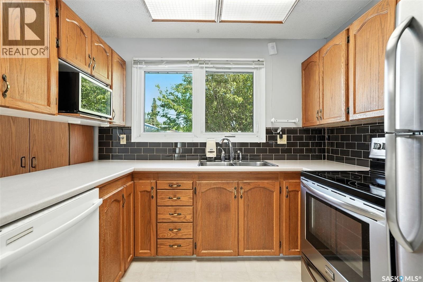 446 Cockburn Crescent, Saskatoon, Saskatchewan  S7L 5S5 - Photo 7 - SK017529