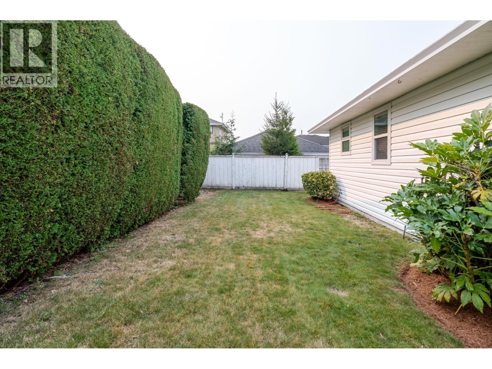 2203 Sorrento Drive, Coquitlam, British Columbia  V3K 6H6 - Photo 38 - R3045225