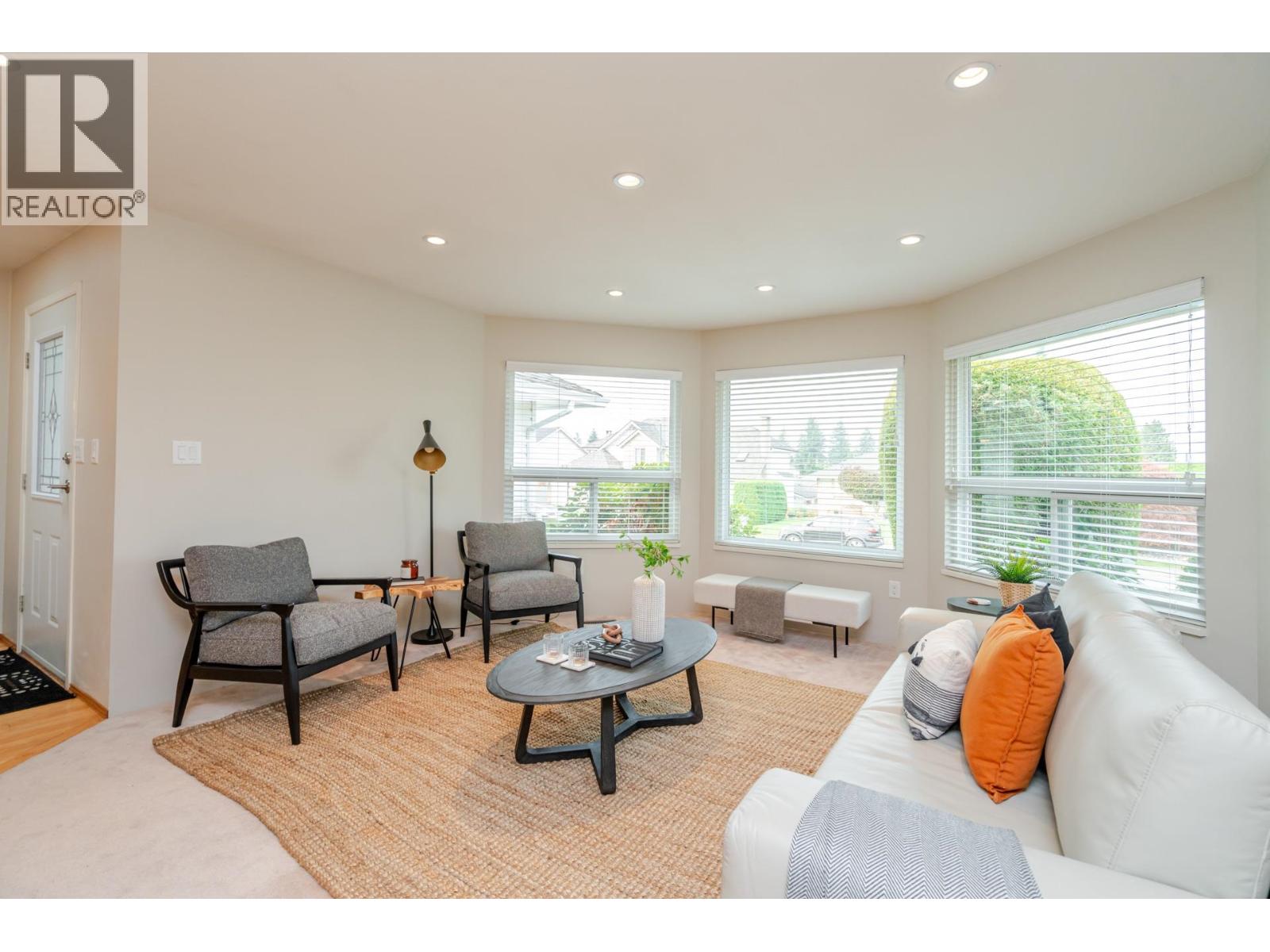 2203 Sorrento Drive, Coquitlam, British Columbia  V3K 6H6 - Photo 9 - R3045225