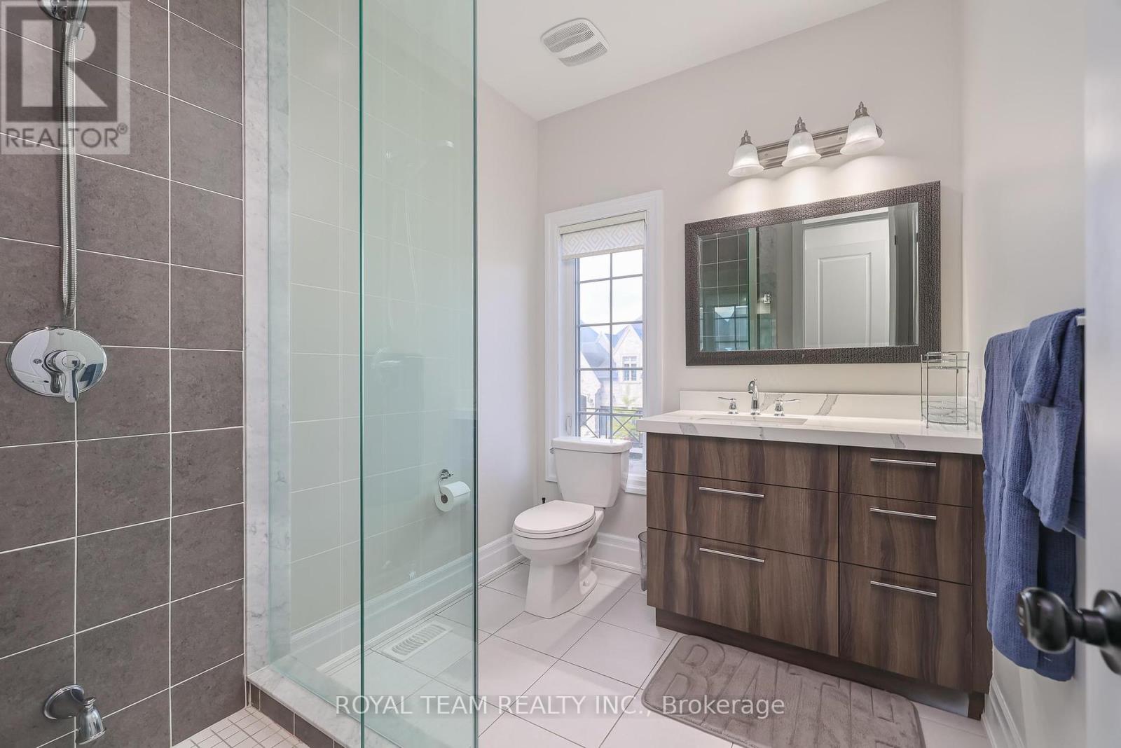 1 Ria Court, King (King City), Ontario  L7B 0B9 - Photo 30 - N12390133