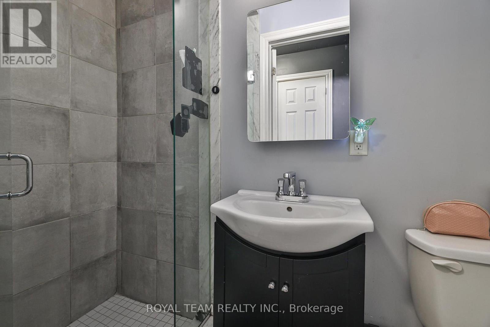 1 Ria Court, King (King City), Ontario  L7B 0B9 - Photo 37 - N12390133