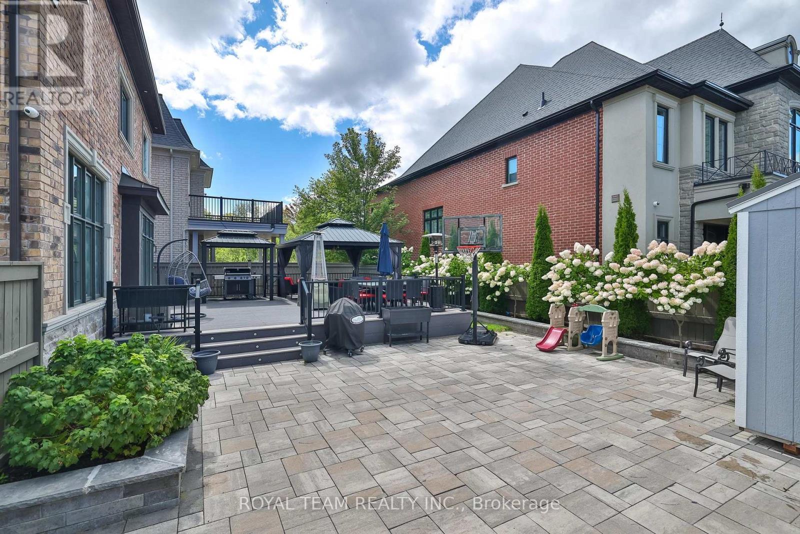 1 Ria Court, King (King City), Ontario  L7B 0B9 - Photo 40 - N12390133