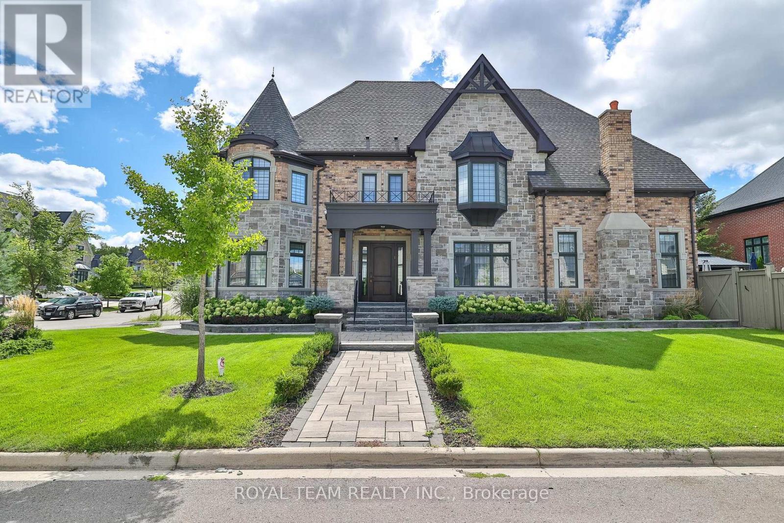 1 Ria Court, King (King City), Ontario  L7B 0B9 - Photo 48 - N12390133
