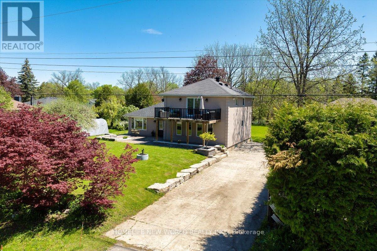 853 Fairbank Avenue, Georgina (Historic Lakeshore Communities), Ontario  L0E 1S0 - Photo 3 - N12390152