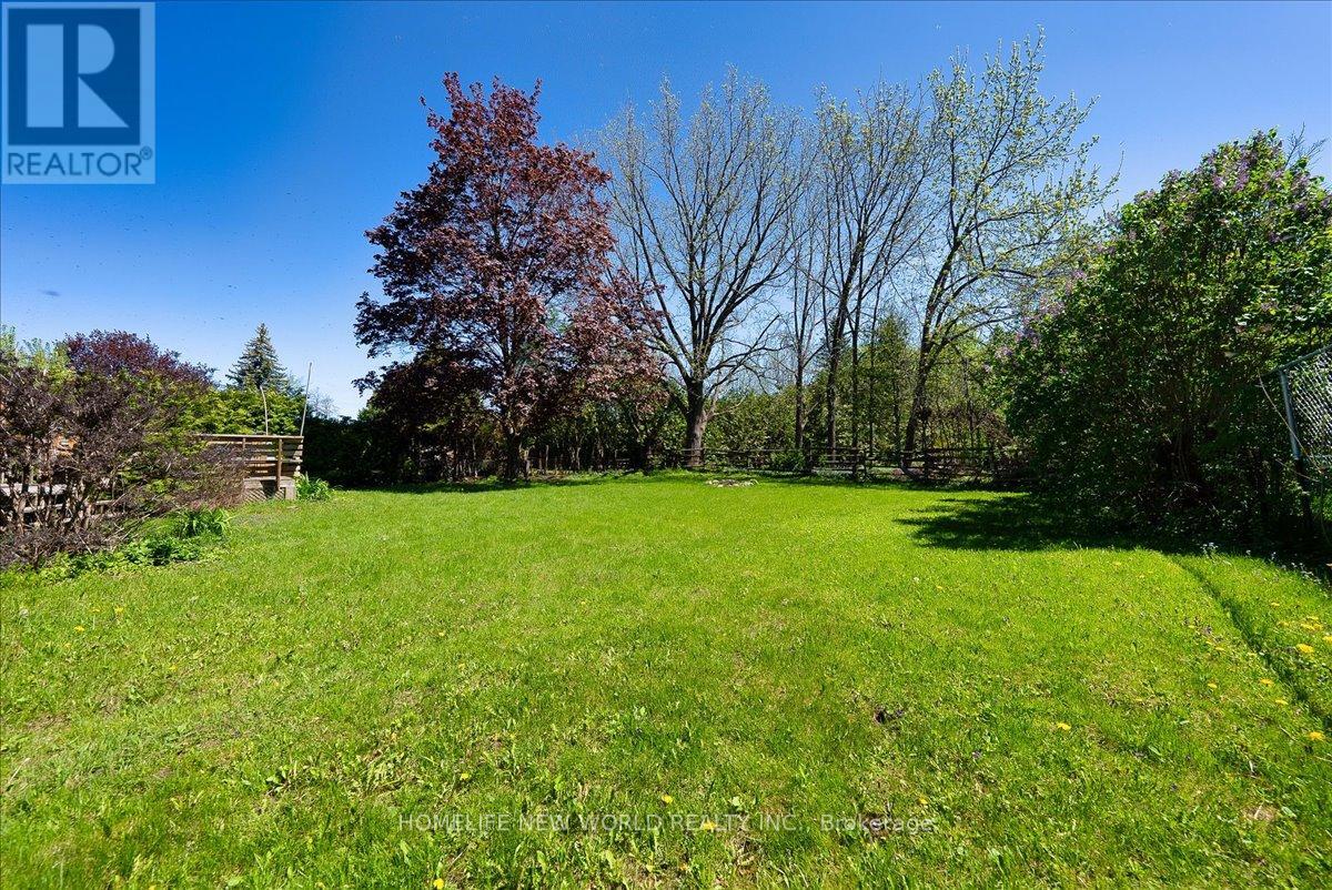 853 Fairbank Avenue, Georgina (Historic Lakeshore Communities), Ontario  L0E 1S0 - Photo 41 - N12390152
