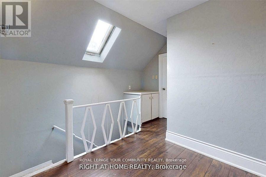 13066 Keele Street, King (King City), Ontario  L7B 1H8 - Photo 17 - N12390162