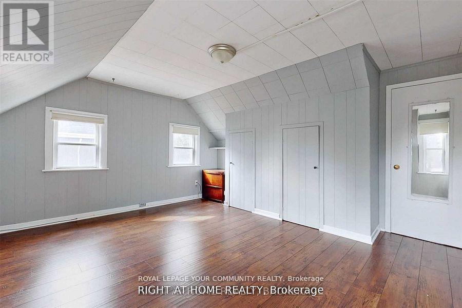 13066 Keele Street, King (King City), Ontario  L7B 1H8 - Photo 18 - N12390162