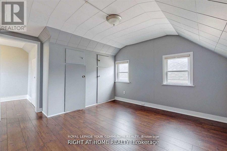 13066 Keele Street, King (King City), Ontario  L7B 1H8 - Photo 19 - N12390162