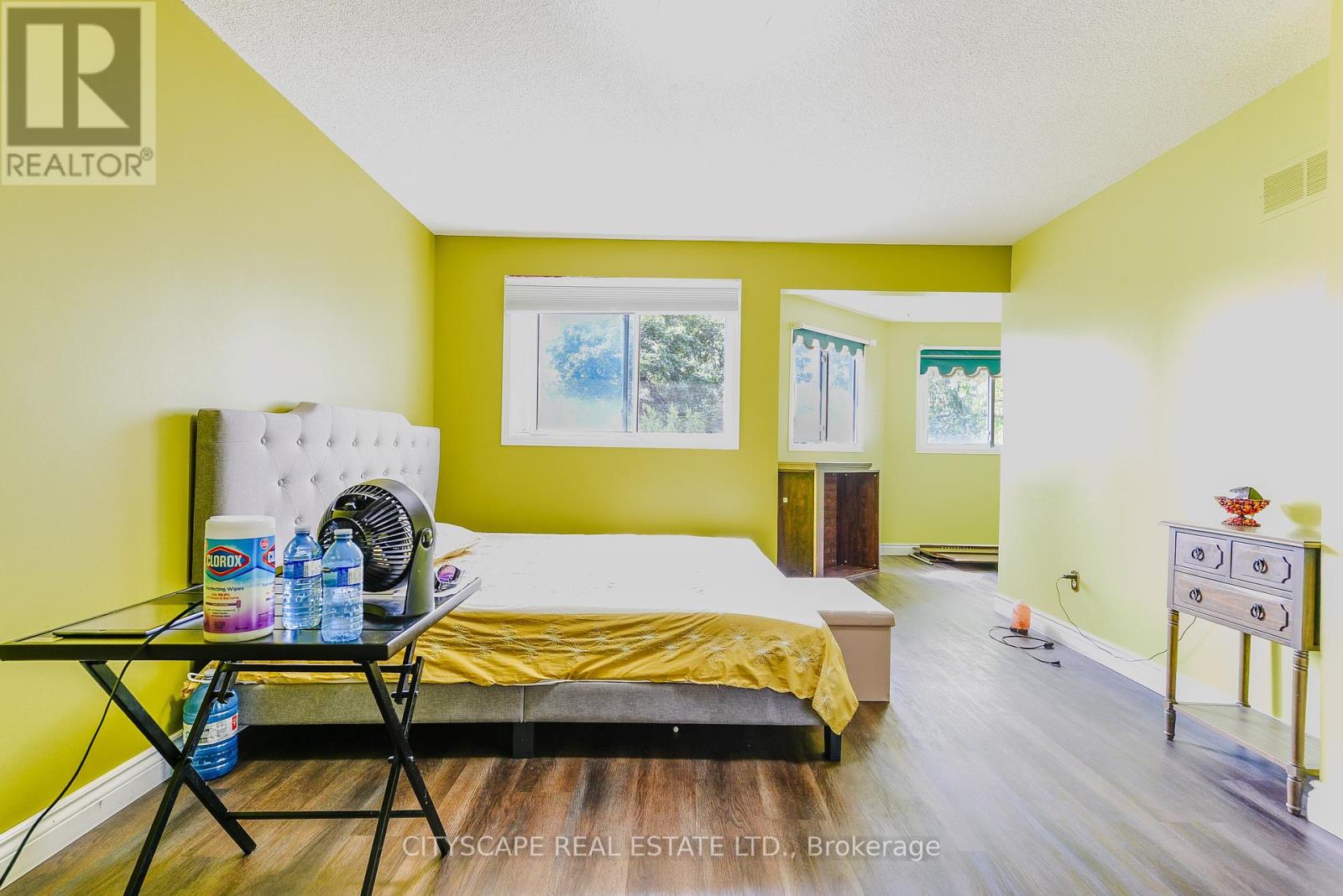 379 Wallenberg Crescent E, Mississauga, Ontario  L5B 3N1 - Photo 33 - W12390135