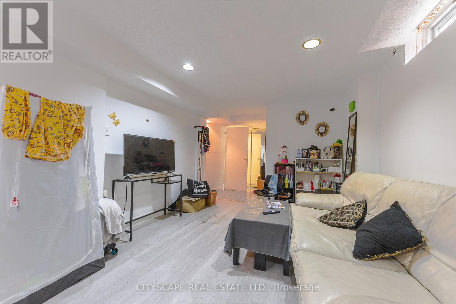 379 Wallenberg Crescent E, Mississauga, Ontario  L5B 3N1 - Photo 42 - W12390135