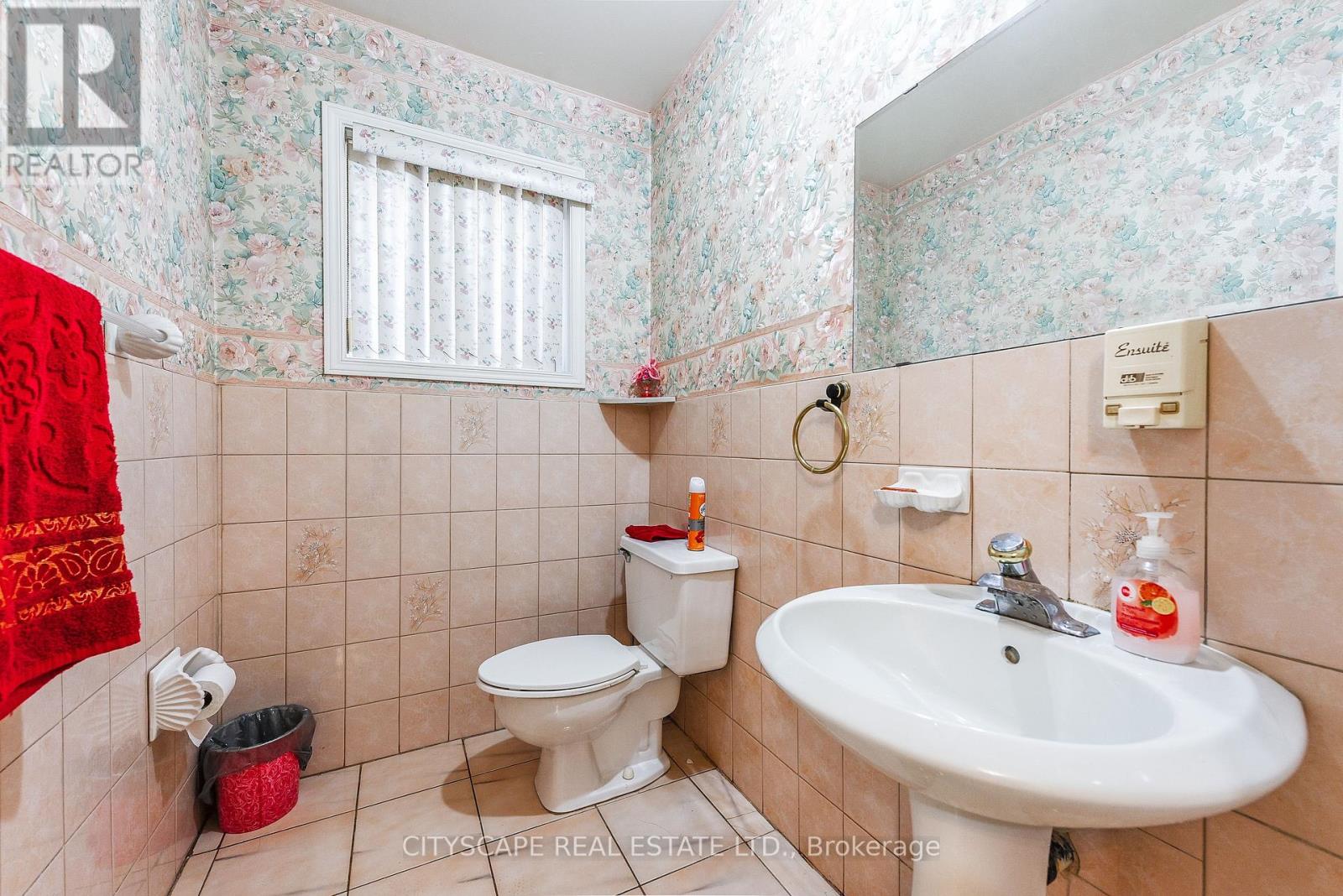 379 Wallenberg Crescent E, Mississauga, Ontario  L5B 3N1 - Photo 8 - W12390135