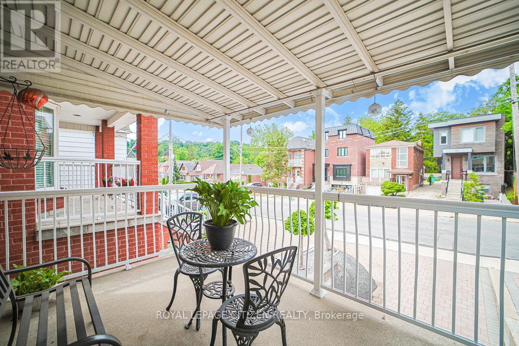 347 Harvie Avenue, Toronto, Ontario  M6E 4L6 - Photo 16 - W12390142