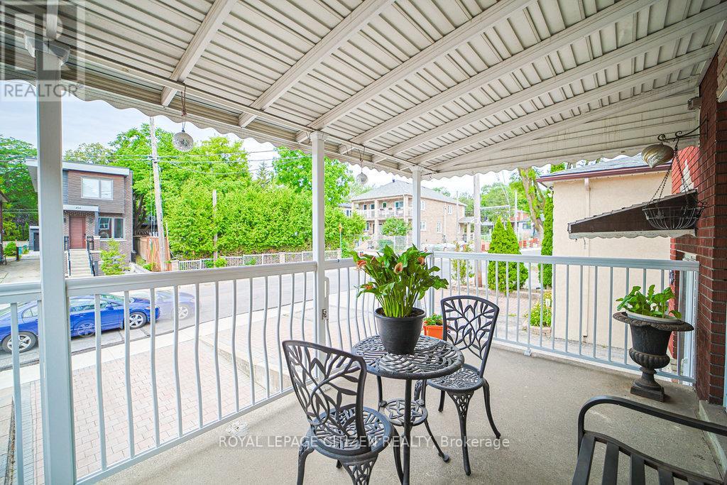 347 Harvie Avenue, Toronto, Ontario  M6E 4L6 - Photo 18 - W12390142