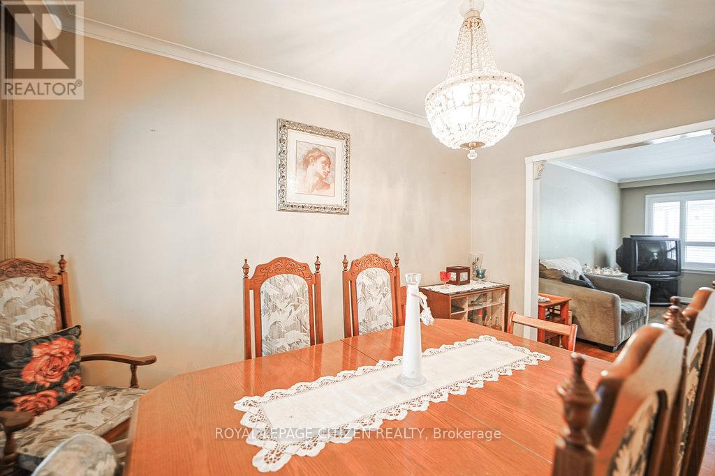 347 Harvie Avenue, Toronto, Ontario  M6E 4L6 - Photo 24 - W12390142