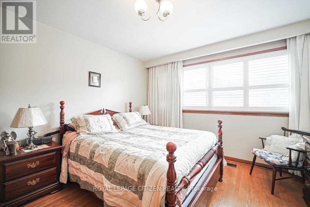 347 Harvie Avenue, Toronto, Ontario  M6E 4L6 - Photo 29 - W12390142