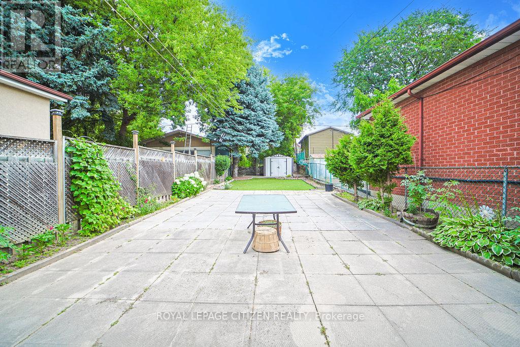 347 Harvie Avenue, Toronto, Ontario  M6E 4L6 - Photo 49 - W12390142