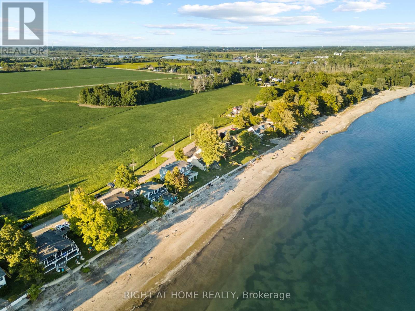 71 Lighthouse Drive, Haldimand, Ontario  N1A 2W6 - Photo 40 - X12390125