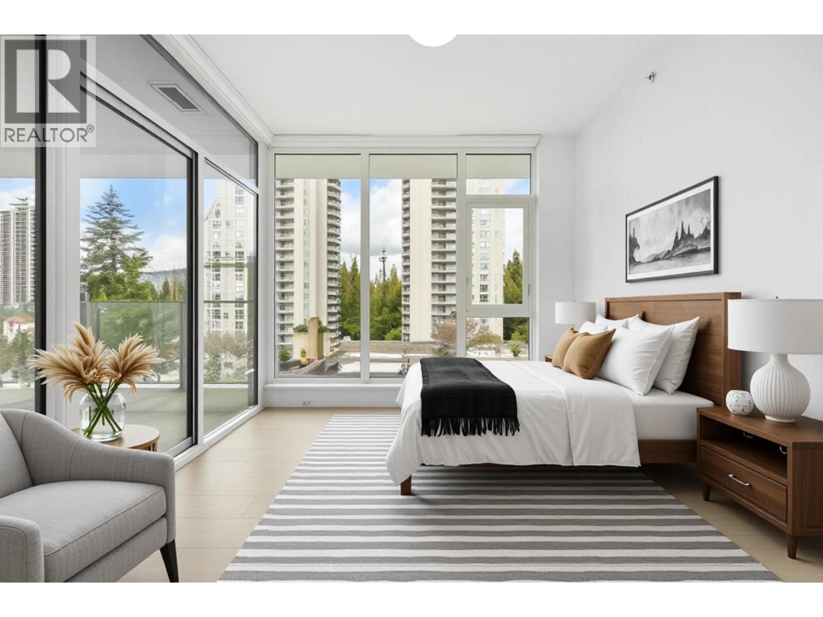 608 555 Sydney Avenue, Coquitlam, British Columbia  V3K 0G5 - Photo 2 - R3045226