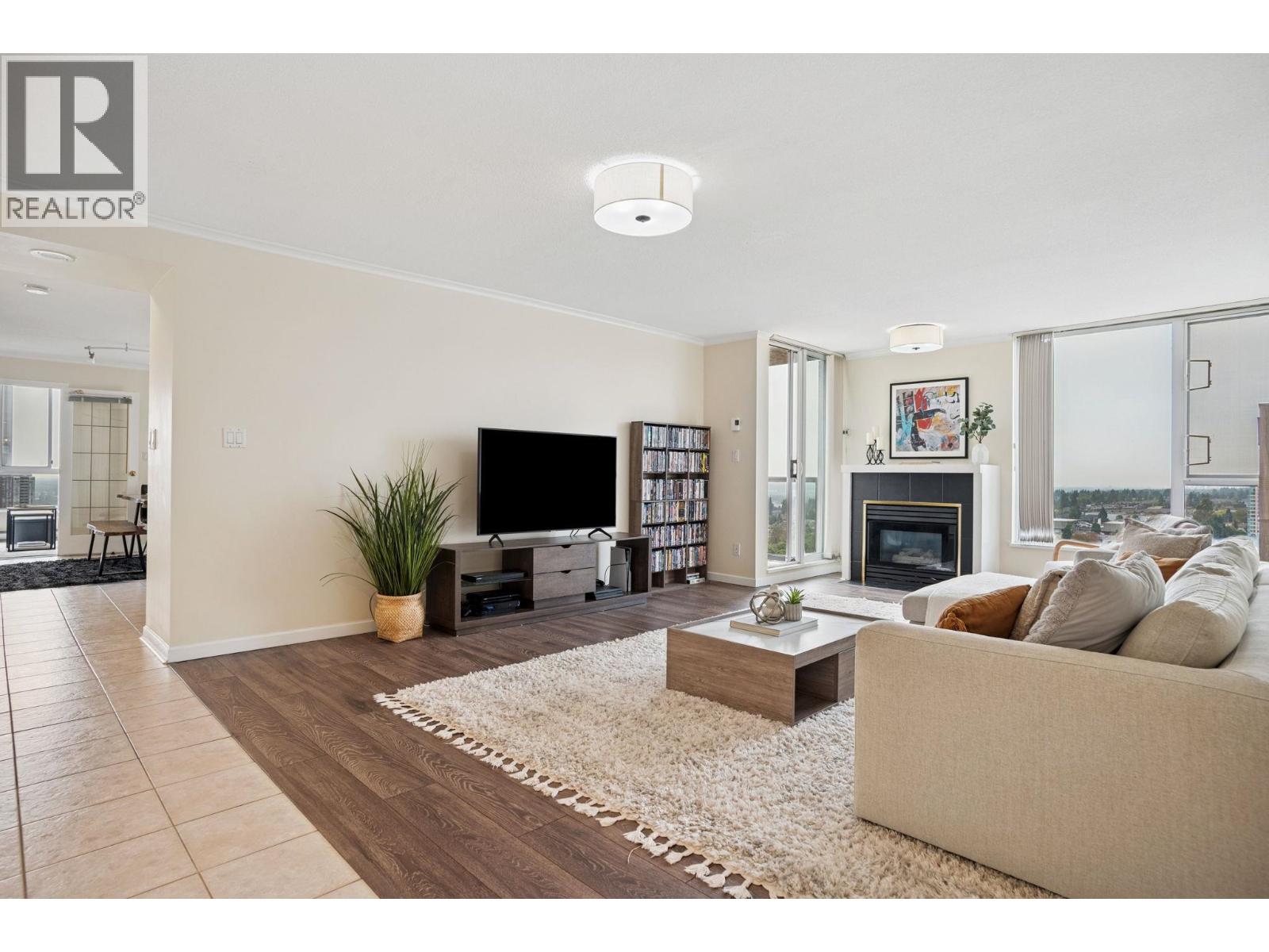 2109 7077 Beresford Street, Burnaby, British Columbia  V5E 4J5 - Photo 3 - R3045294