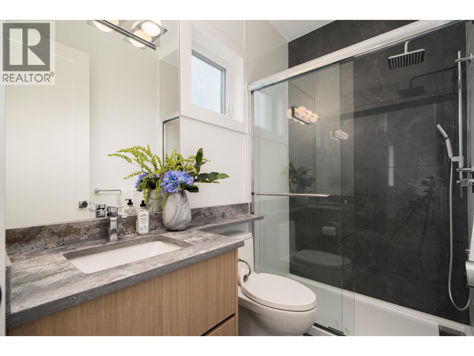 7577 Armstrong Street, Richmond, British Columbia  V6Y 0K5 - Photo 22 - R3045256