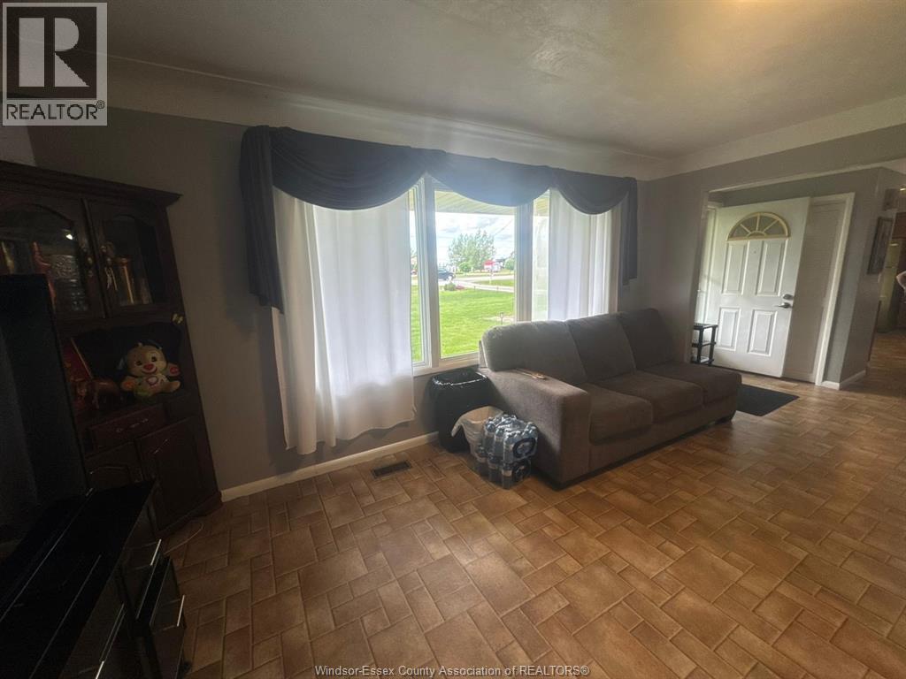 830 Talbot Road, Wheatley, Ontario  N0P 2P0 - Photo 14 - 25022746