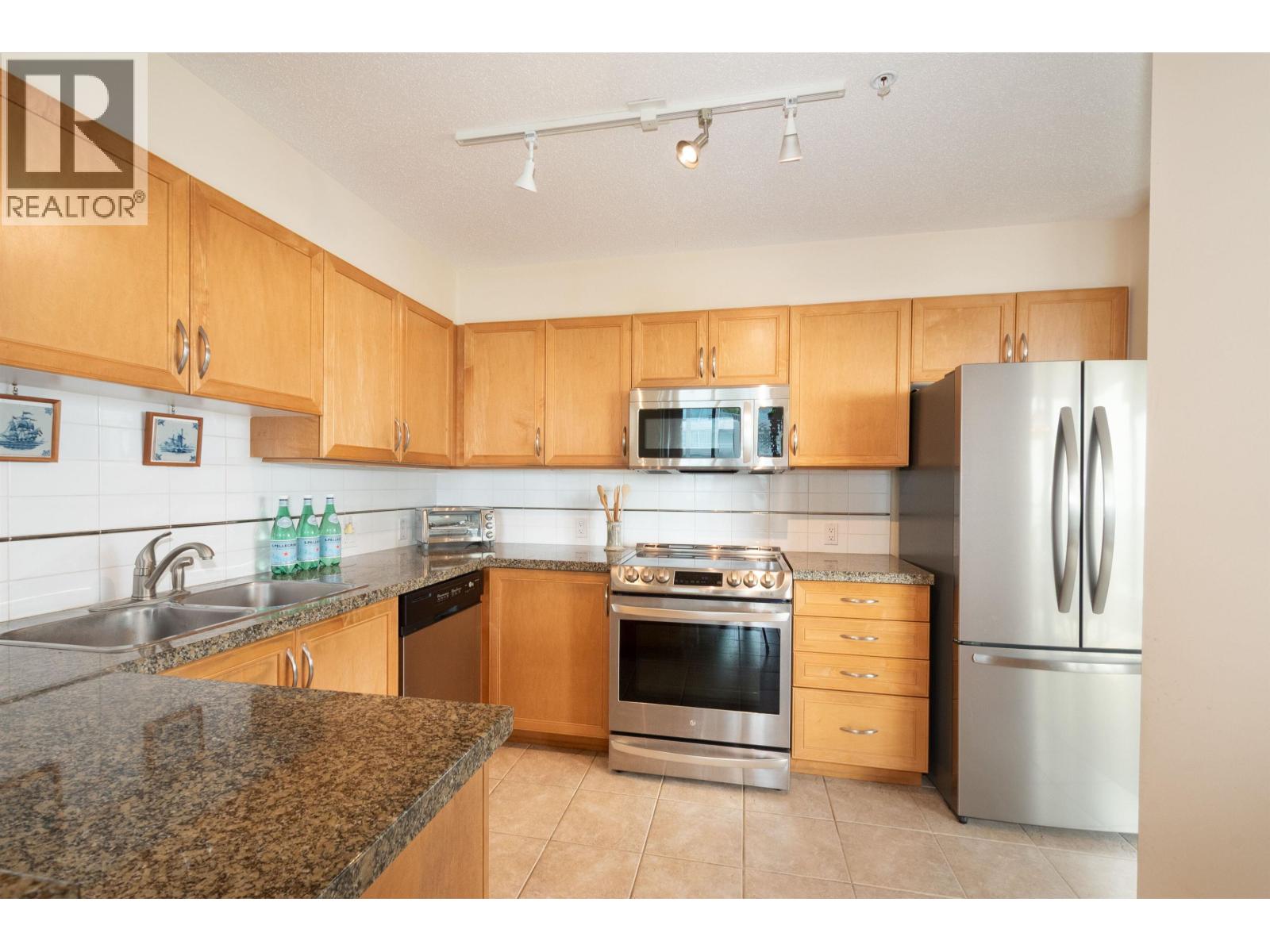 2402 4398 Buchanan Street, Burnaby, British Columbia  V5C 6R7 - Photo 10 - R3045195