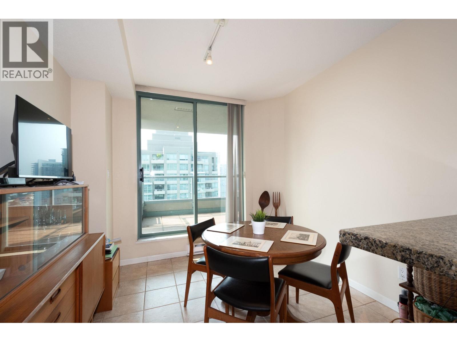 2402 4398 Buchanan Street, Burnaby, British Columbia  V5C 6R7 - Photo 12 - R3045195