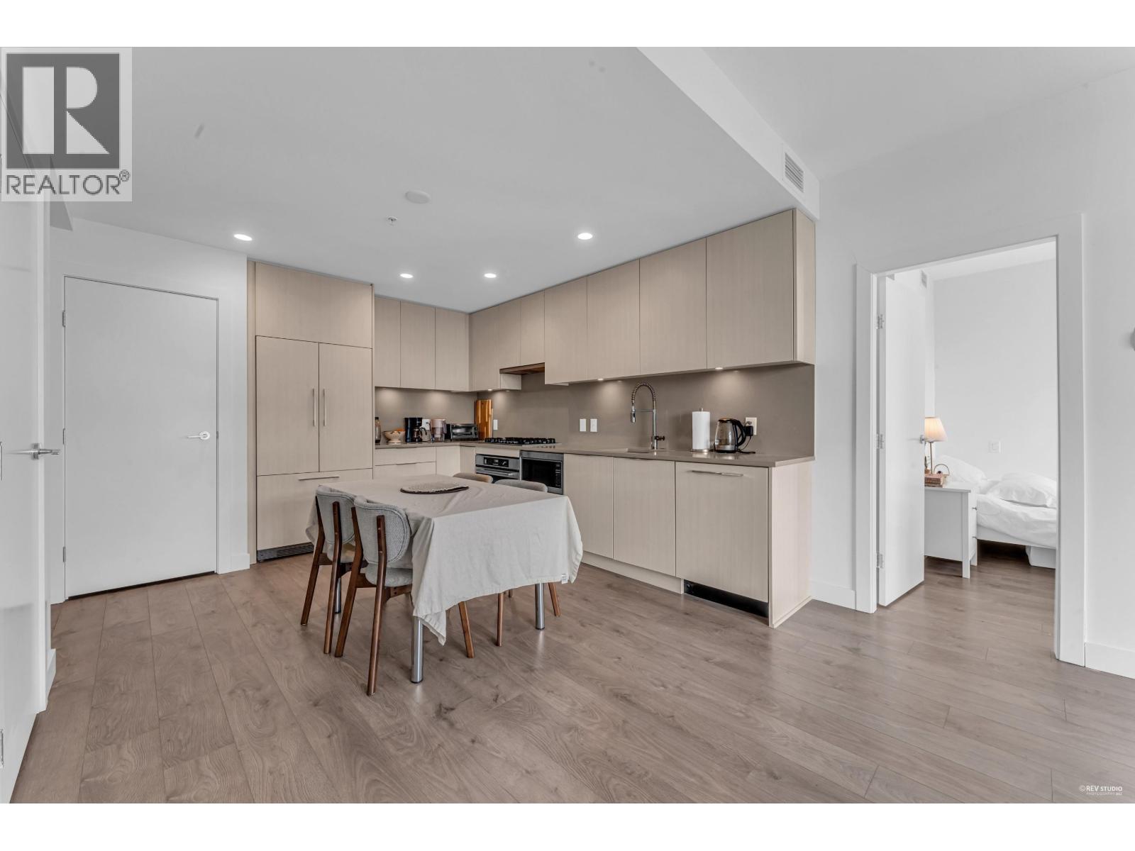 1704 4465 Juneau Street, Burnaby, British Columbia  V5C 0L8 - Photo 4 - R3045304