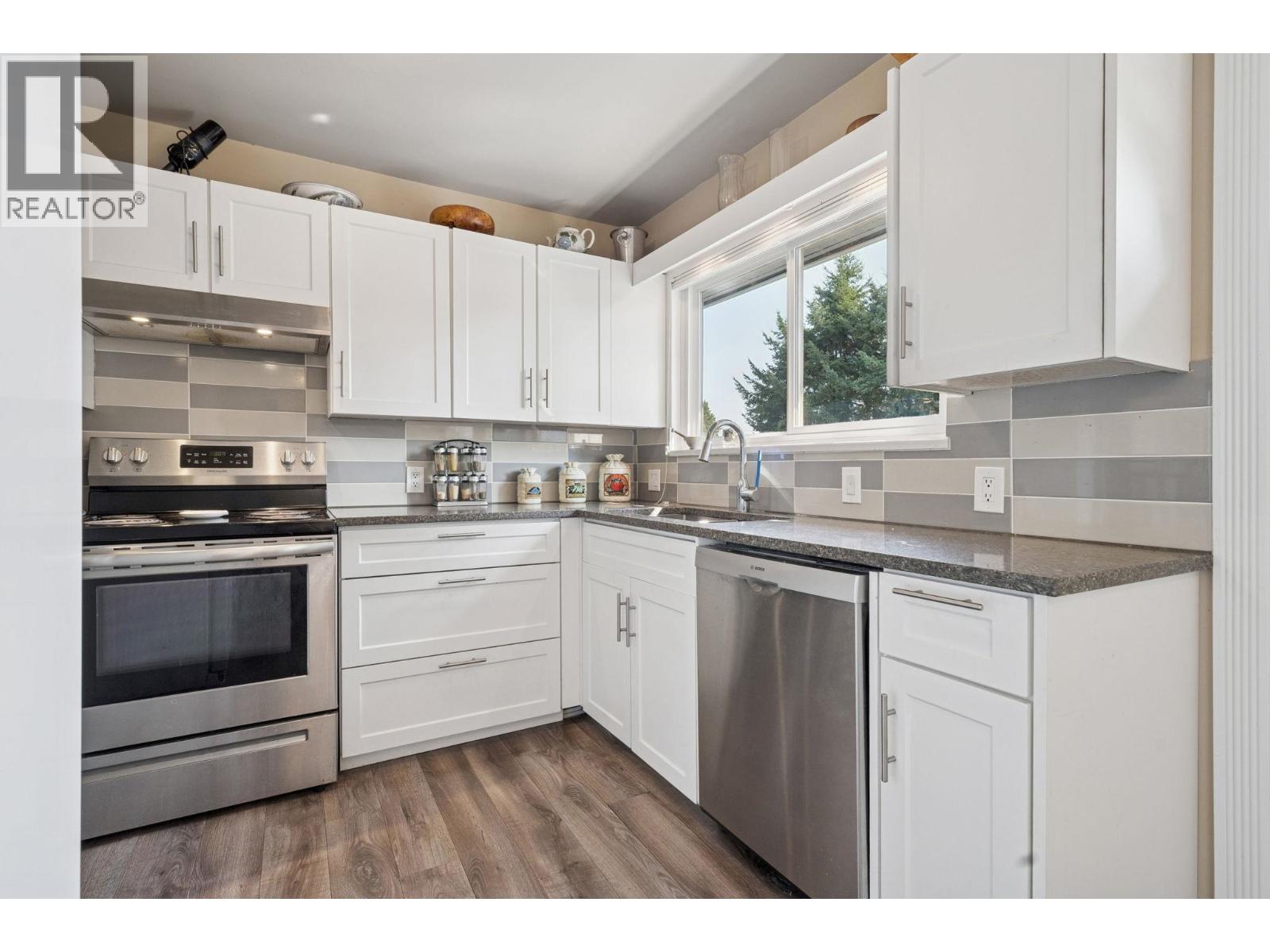 1610 Smith Avenue, Coquitlam, British Columbia  V3J 2Y3 - Photo 5 - R3045197