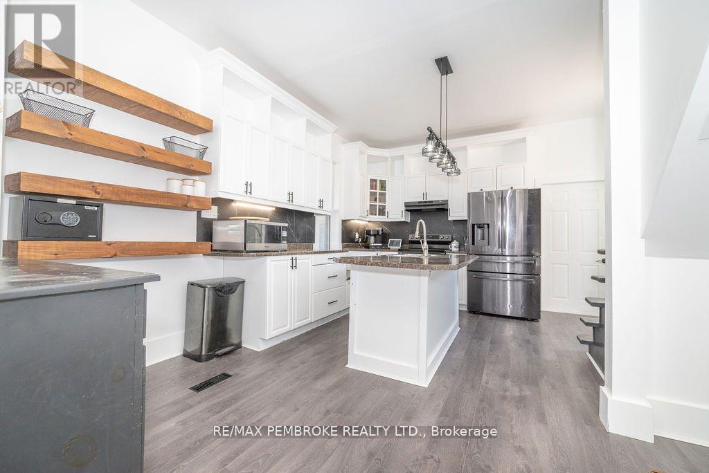 502 Mary Street, Pembroke, Ontario  K8A 5X1 - Photo 17 - X12372734