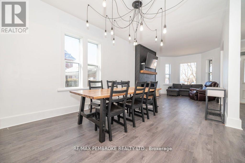 502 Mary Street, Pembroke, Ontario  K8A 5X1 - Photo 12 - X12372734