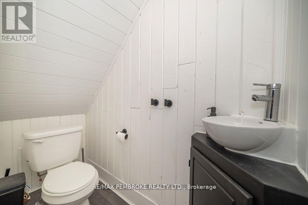 502 Mary Street, Pembroke, Ontario  K8A 5X1 - Photo 36 - X12372734