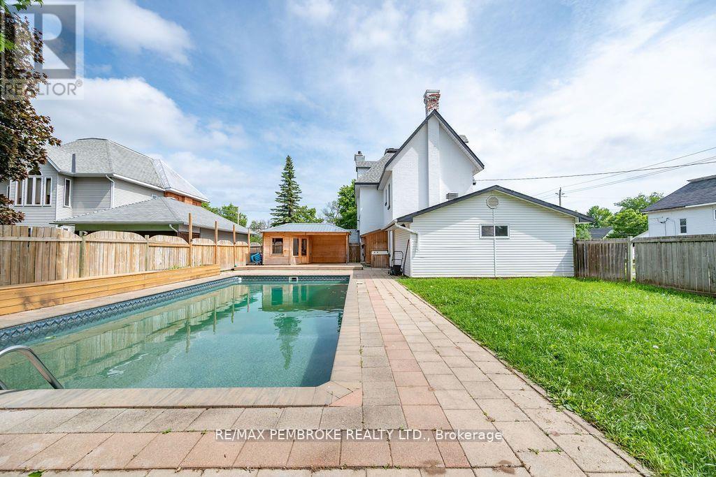 502 Mary Street, Pembroke, Ontario  K8A 5X1 - Photo 42 - X12372734