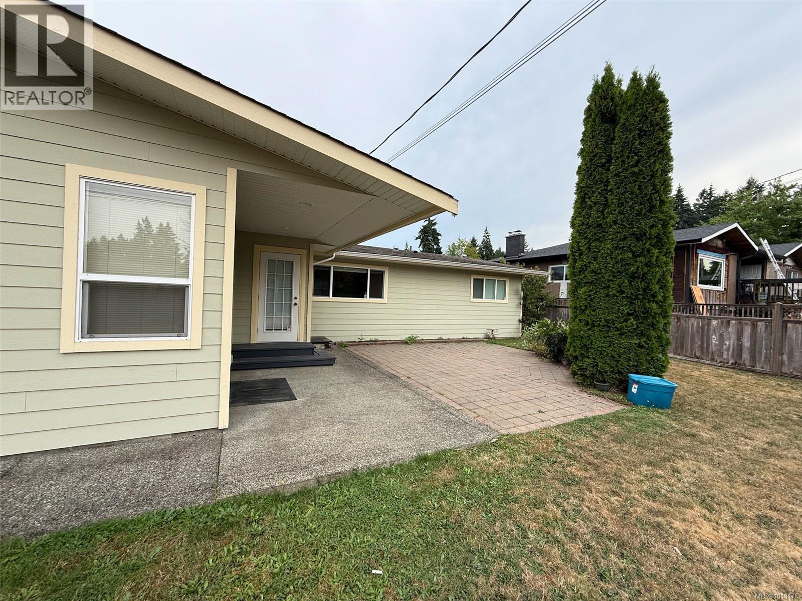 Property at 475 Pine Ave image 2
