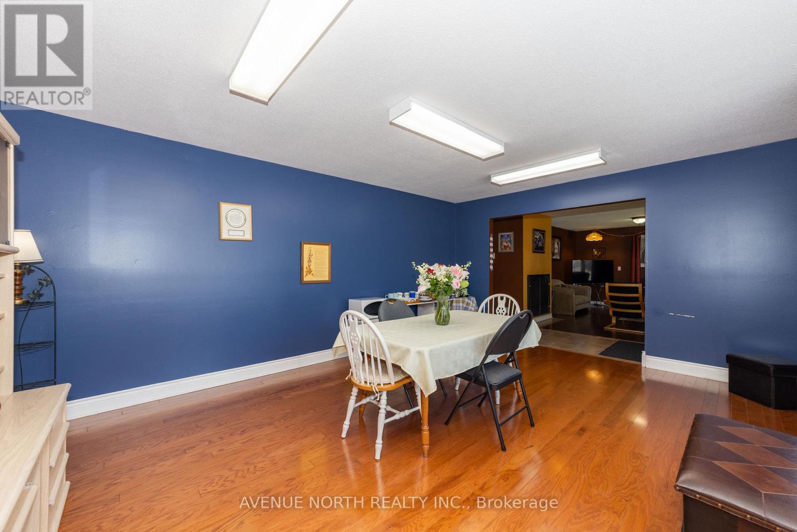 832 Notre Dame Street, Russell, Ontario  K0A 1W1 - Photo 11 - X12390208