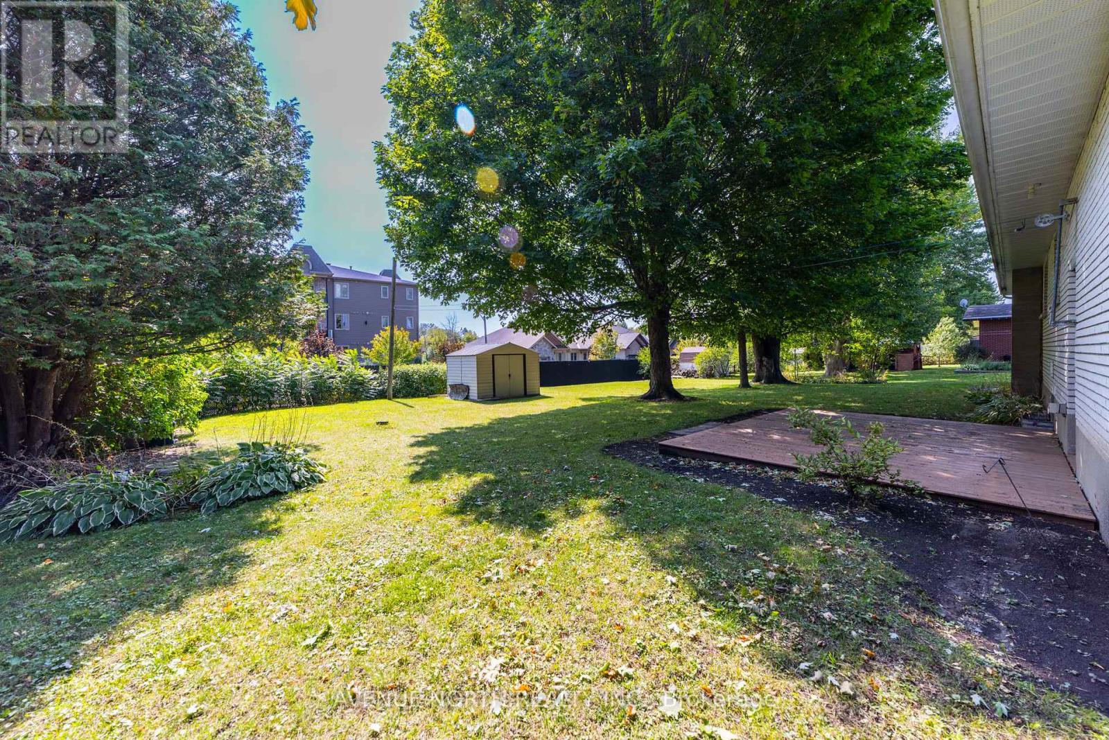 832 Notre Dame Street, Russell, Ontario  K0A 1W1 - Photo 31 - X12390208