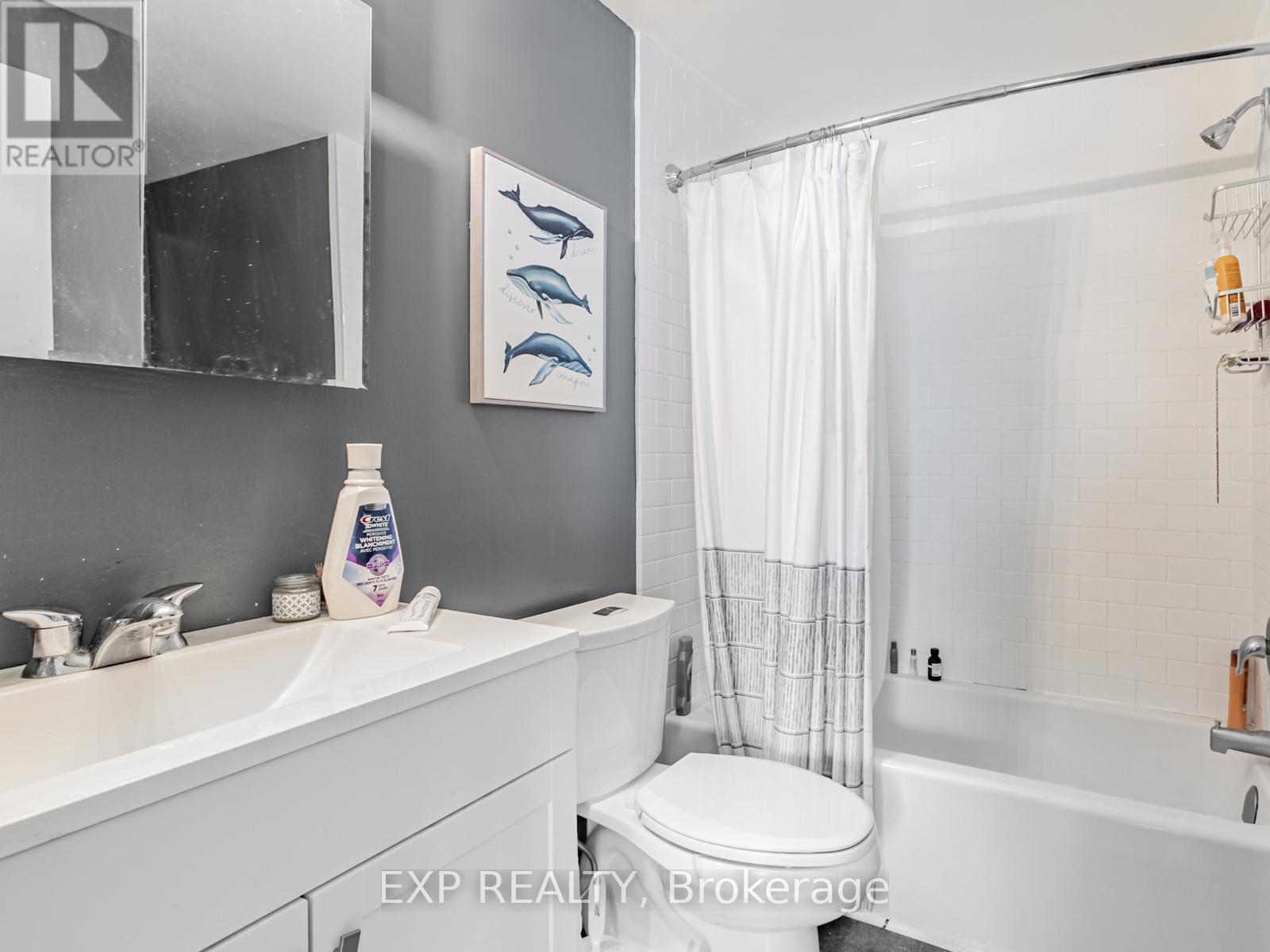 64 - 2050 Upper Middle Road, Burlington, Ontario  L7P 3R9 - Photo 17 - W12390173