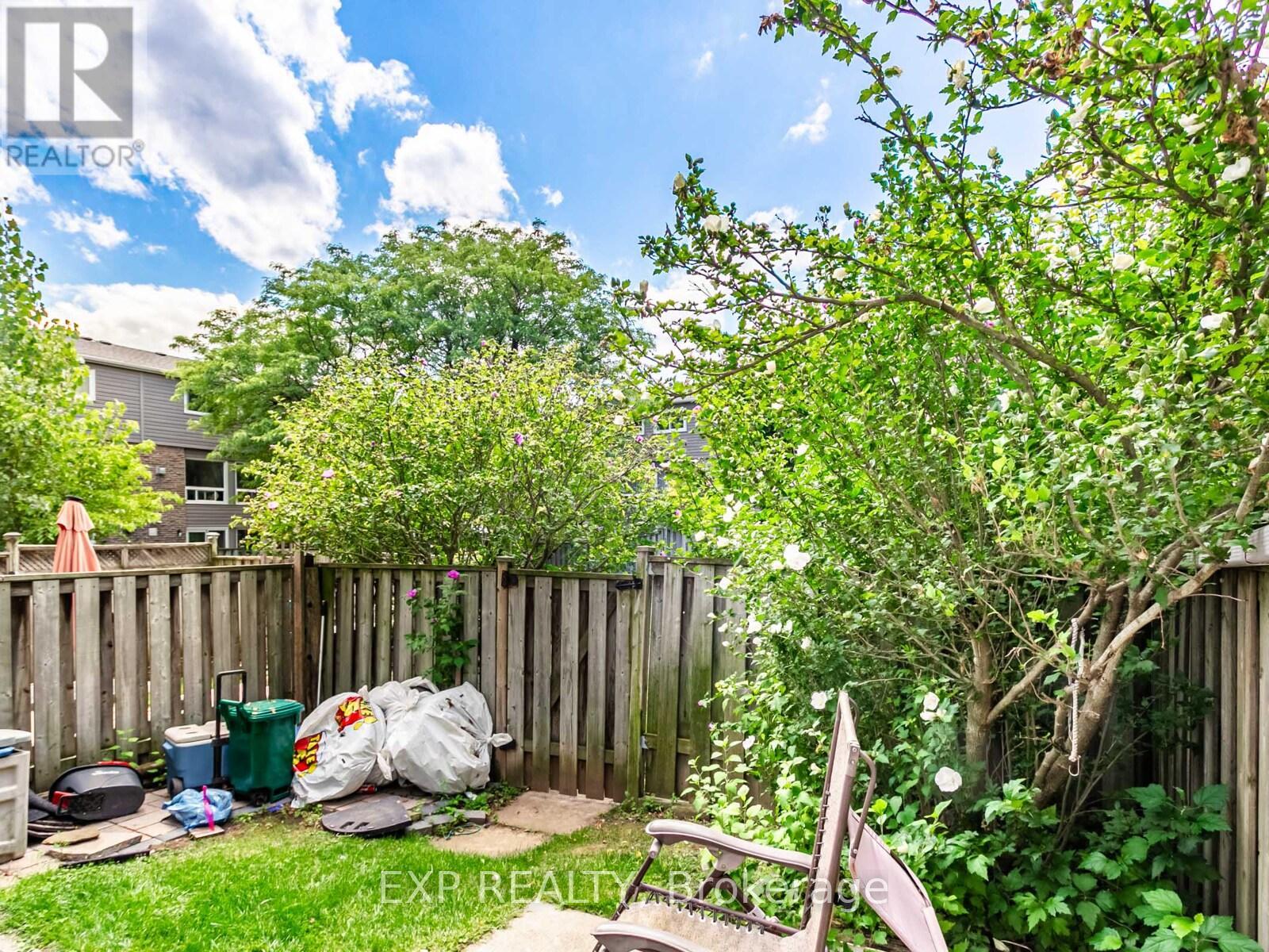 64 - 2050 Upper Middle Road, Burlington, Ontario  L7P 3R9 - Photo 23 - W12390173