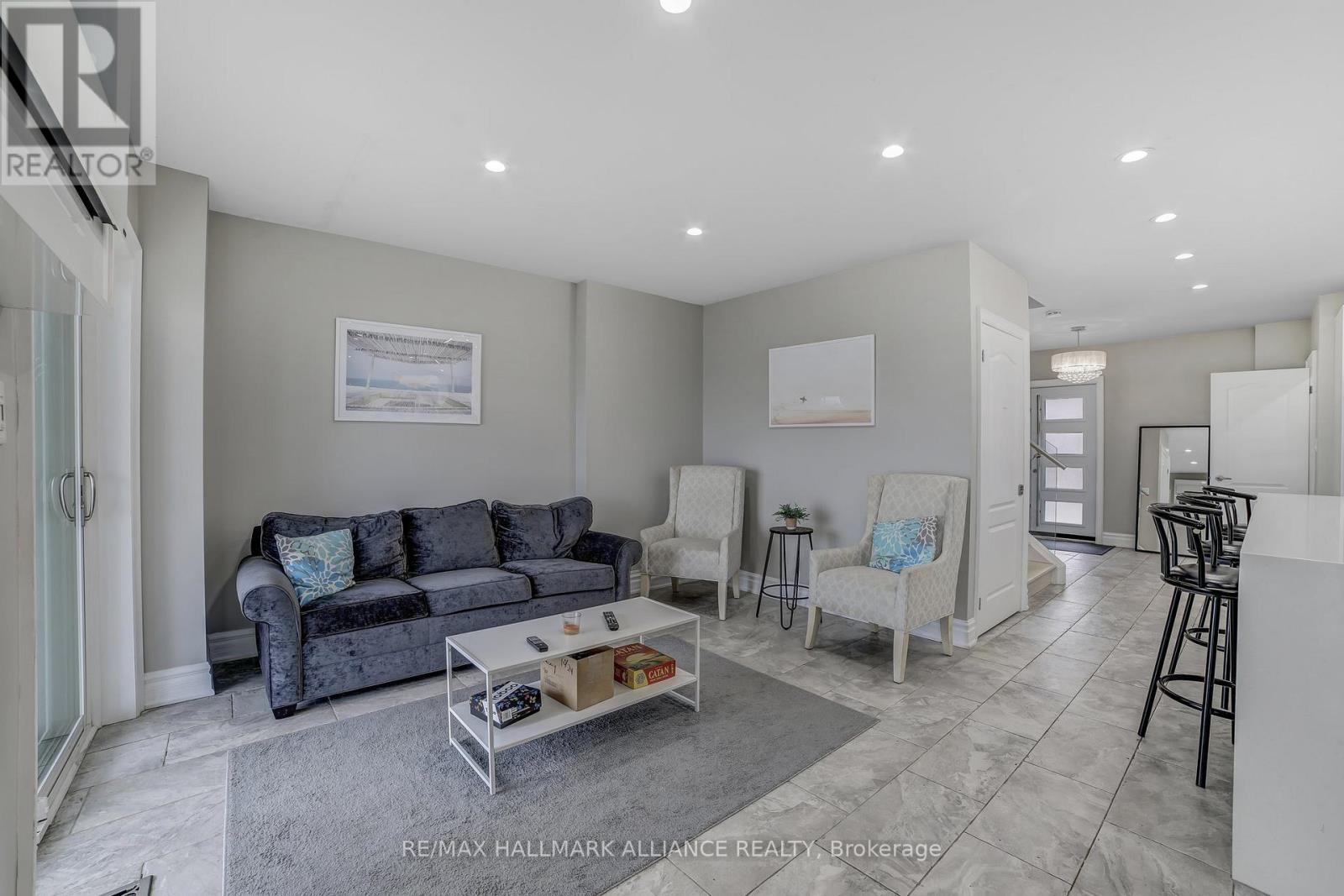 53 Windemere Road, Hamilton (Stoney Creek), Ontario  L8E 5G5 - Photo 15 - X12390181