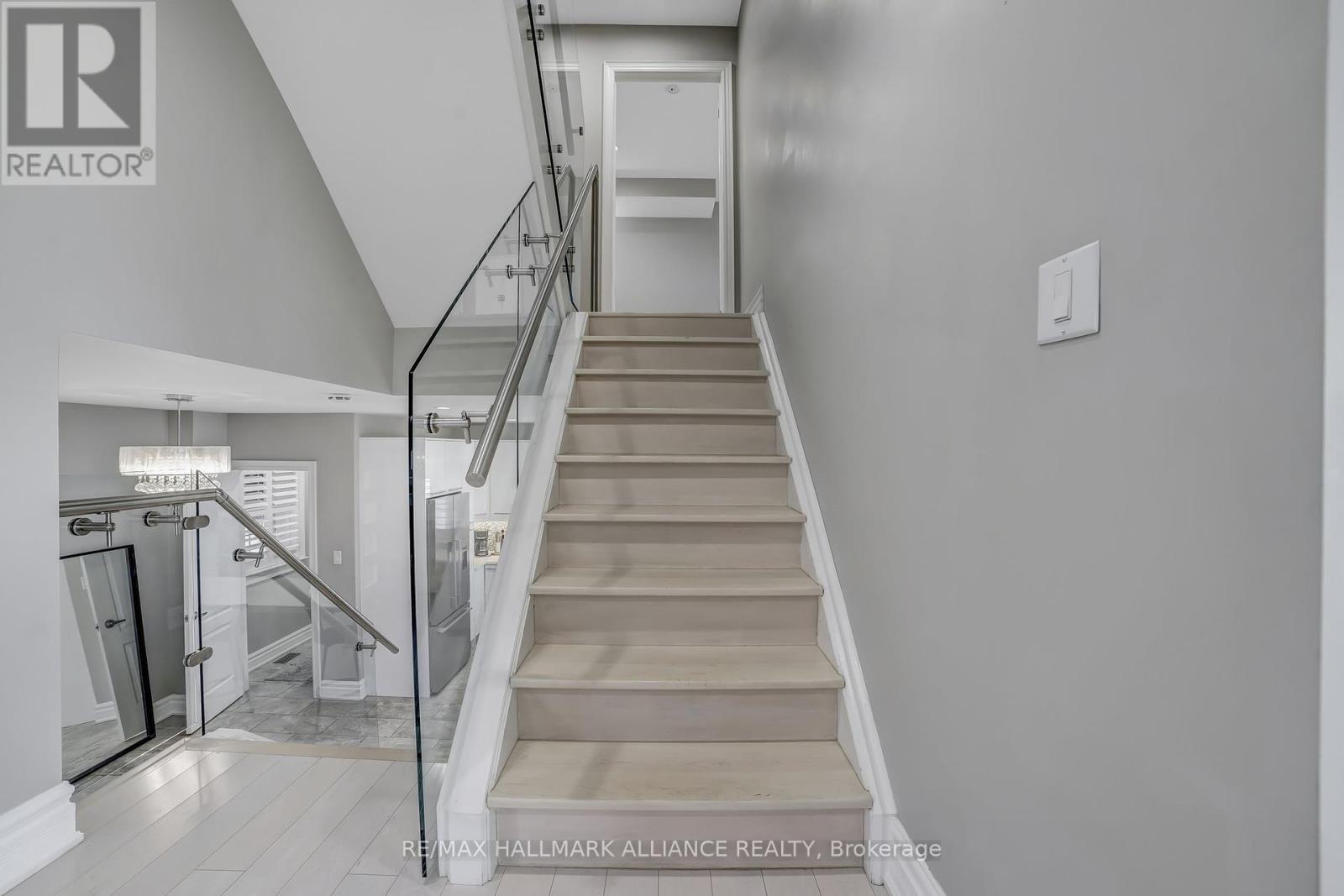 53 Windemere Road, Hamilton (Stoney Creek), Ontario  L8E 5G5 - Photo 20 - X12390181