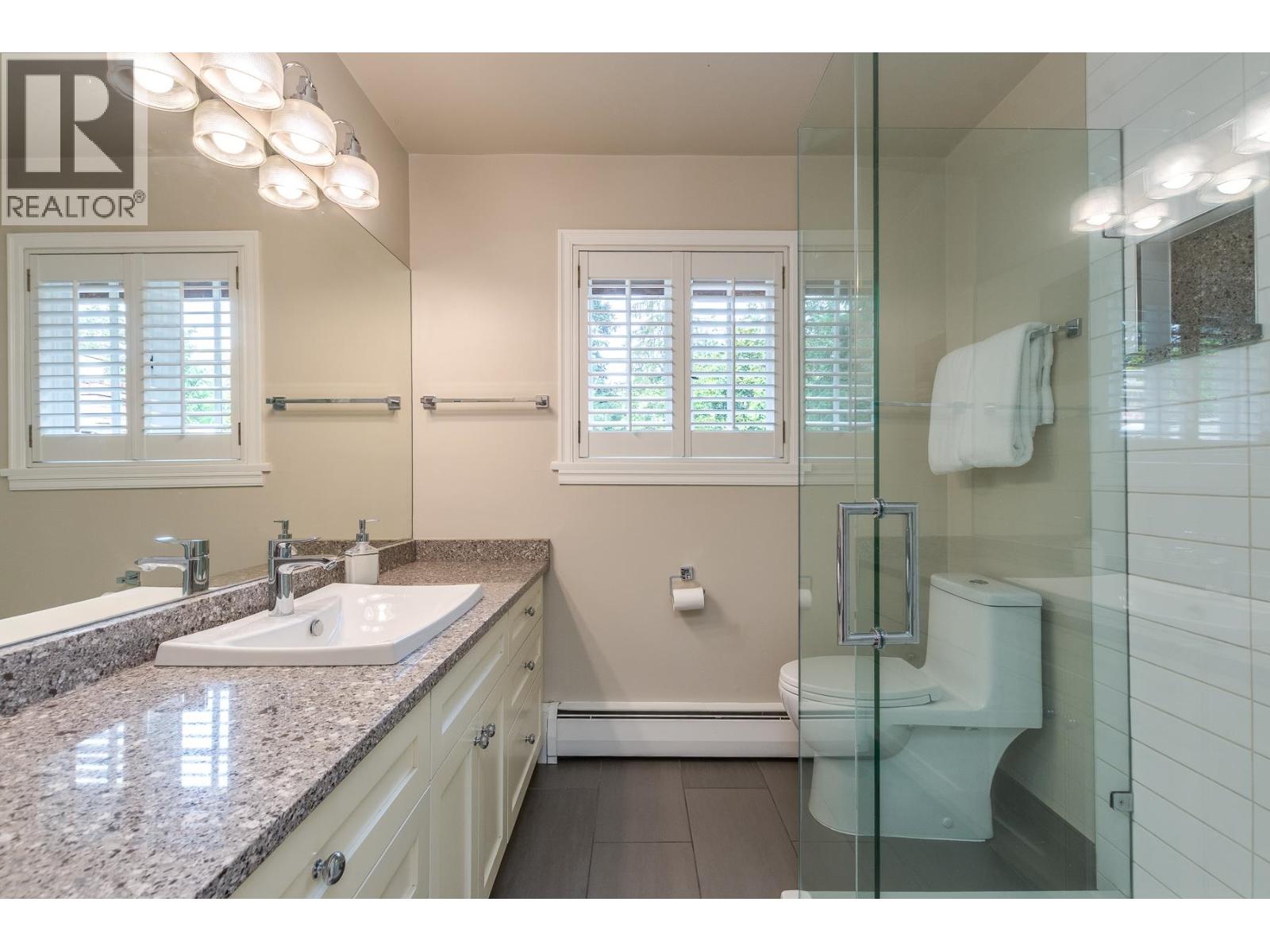 554 Newcroft Place, West Vancouver, British Columbia  V7T 1W8 - Photo 17 - R3045234