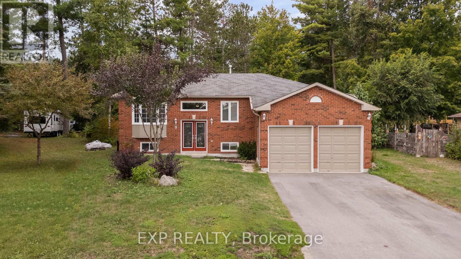 9 BIRDIE COURT, Wasaga Beach, Ontario