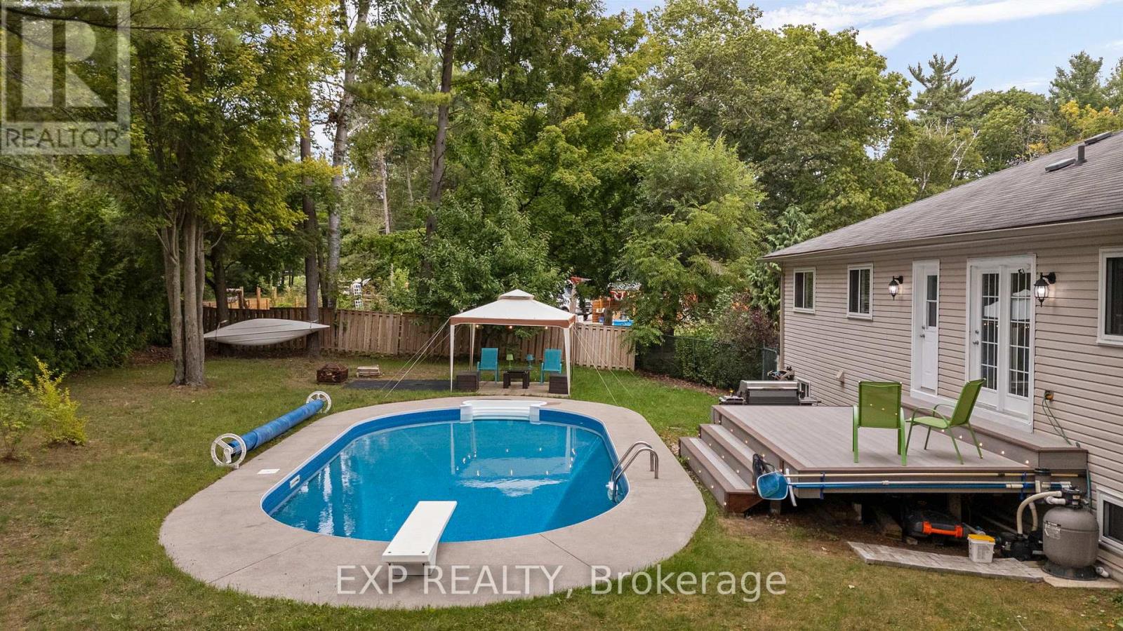 9 Birdie Court, Wasaga Beach, Ontario  L9Z 1C1 - Photo 32 - S12371171