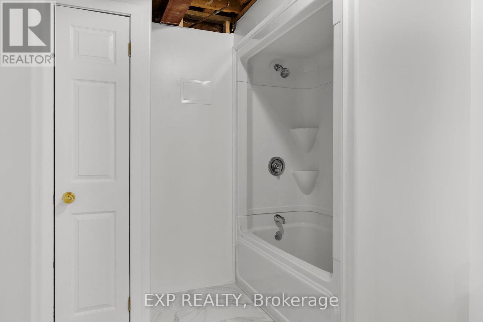 9 Birdie Court, Wasaga Beach, Ontario  L9Z 1C1 - Photo 29 - S12371171
