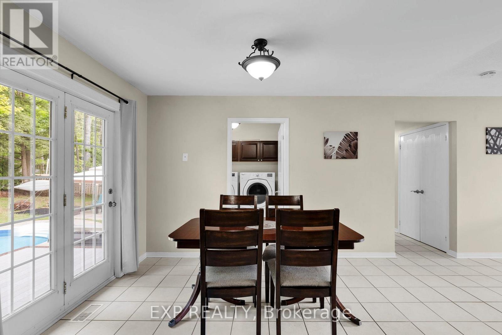 9 Birdie Court, Wasaga Beach, Ontario  L9Z 1C1 - Photo 10 - S12371171