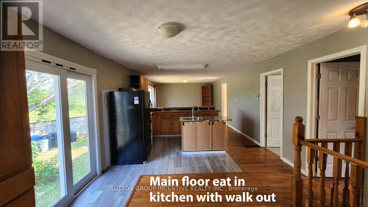 856 Ney Avenue, Tay, Ontario L0K 1R0 - Photo 16 - S12334440