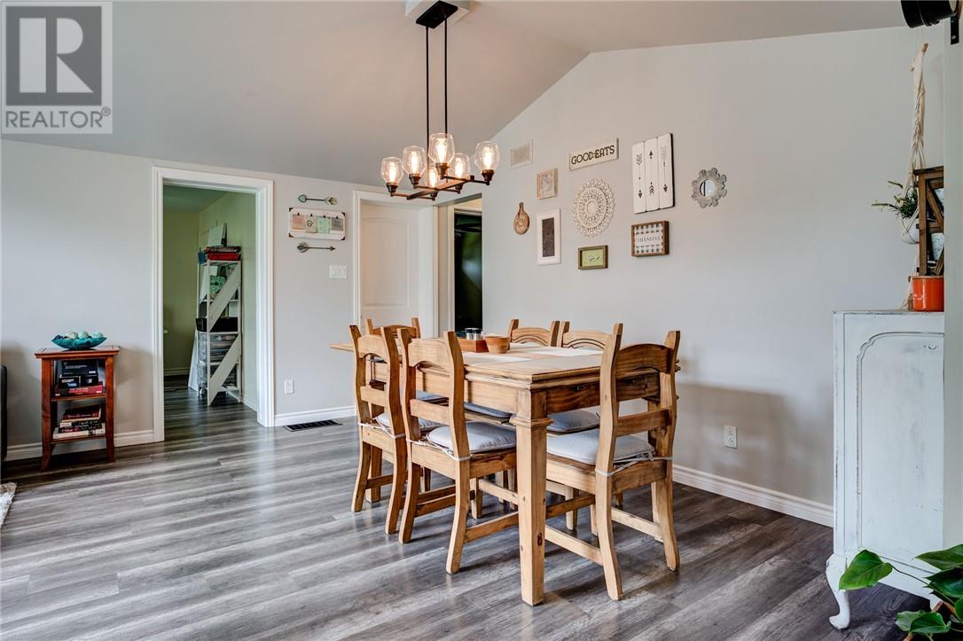 18 Jessup Street, Cache Bay, Ontario  P0H 1G0 - Photo 9 - 2122865