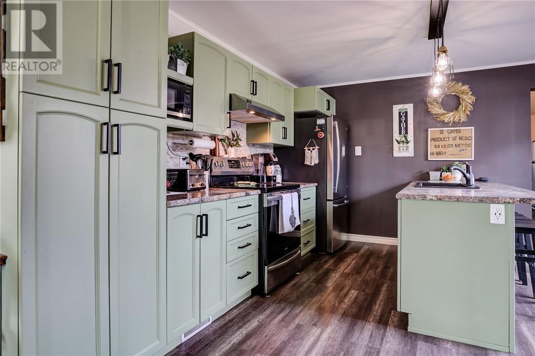 18 Jessup Street, Cache Bay, Ontario  P0H 1G0 - Photo 8 - 2122865