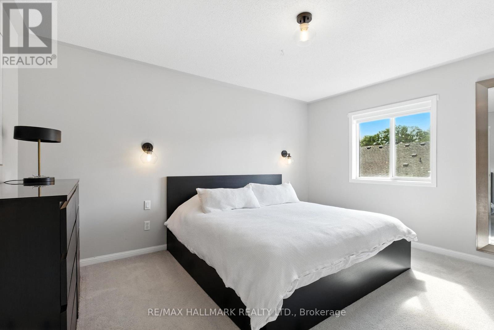 568 Legresley Lane, Newmarket, Ontario  L3Y 8R8 - Photo 22 - N12390186